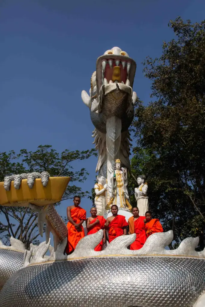 Visita a templos budistas durante nuestro viaje a Tailandia